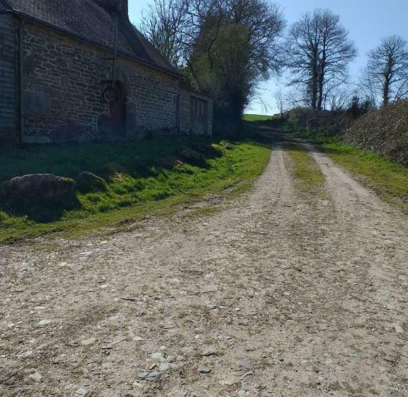 민박 La Petite Maison Du Sabot