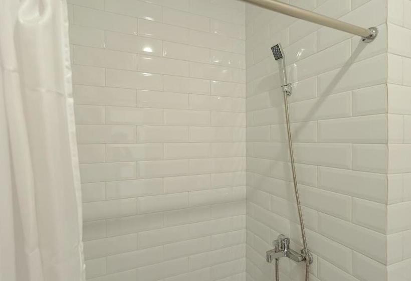 فندق Reddoorz Syariah Plus @ Bsd City