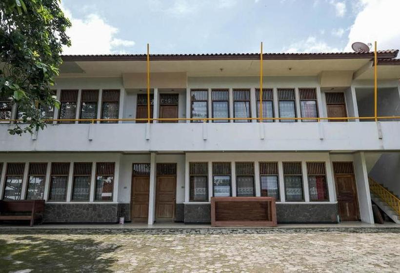 هتل Rumah Pahoman Syariah Mitra Reddoorz