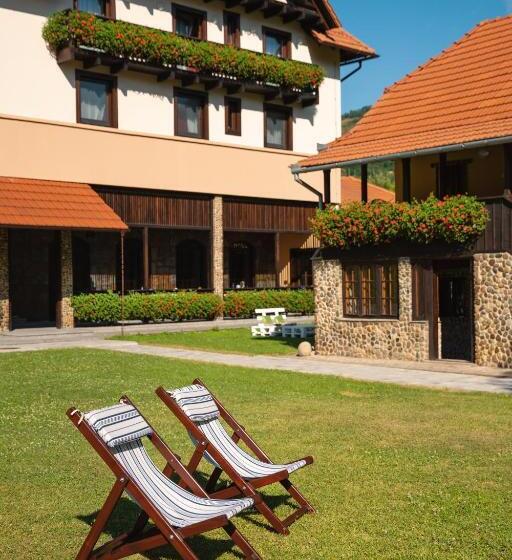 פנסיון Villa Gherman