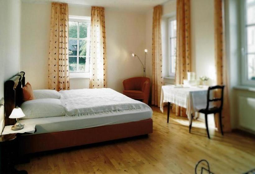 ユースホステル Gästehaus Zum Goldberg