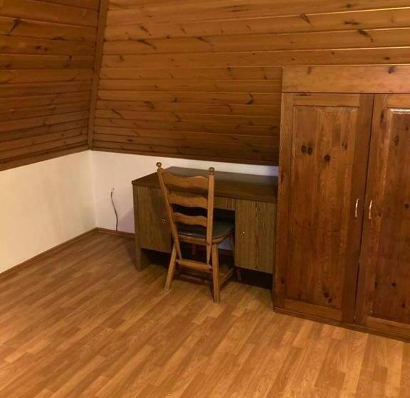 مبيت وإفطار Hat Testvér Fogadó