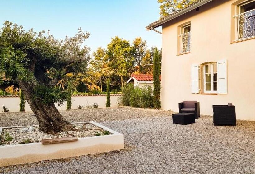 مبيت وإفطار Le Cottage Du Parc