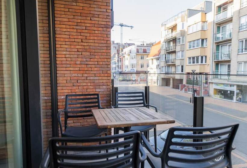 Belcasa Beach Suites & Lofts Apart