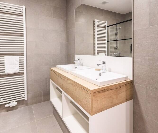 Belcasa Beach Suites & Lofts Apart