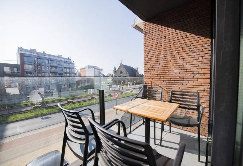 Belcasa Beach Suites & Lofts Apart