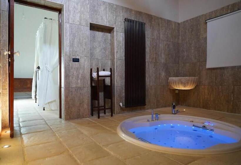 هتل Masseria Filippo De Raho   Agri Bio Relais