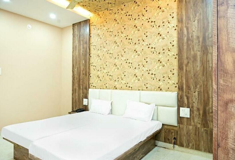 酒店 Oyo 80166 Tejas Lodge