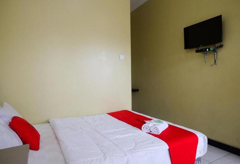 בית מלון כפרי Reddoorz Syariah Near Taman Rekreasi Kalianget Wonosobo