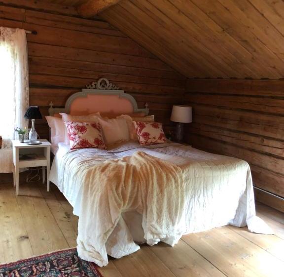 بنسيون Träslottets B&b