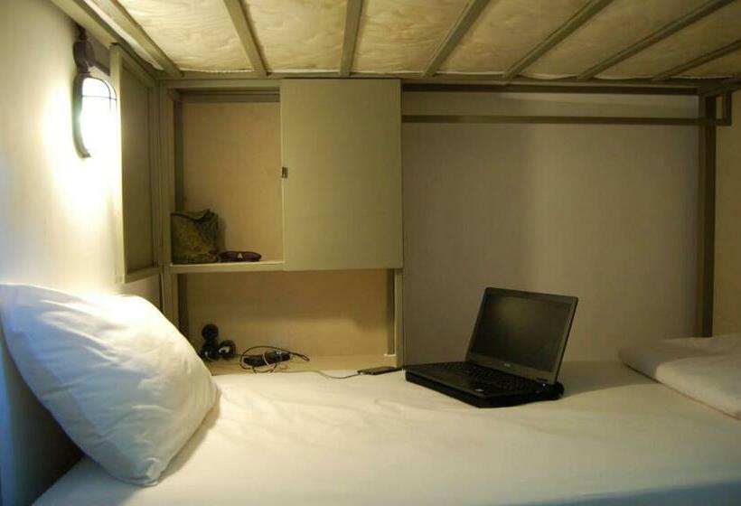 هاستل Lotide Surf Camps Lombok