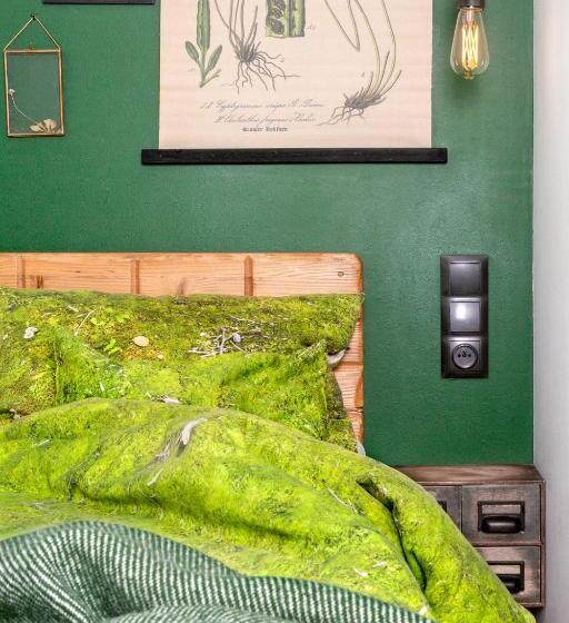 Green Deer Premium