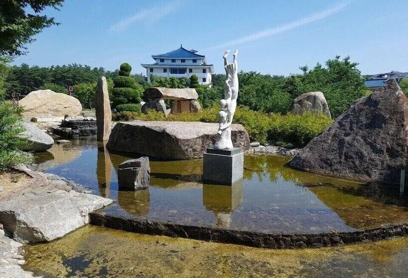 هتل Cheoksan Spatel