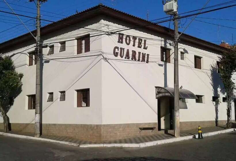 فندق Guarini