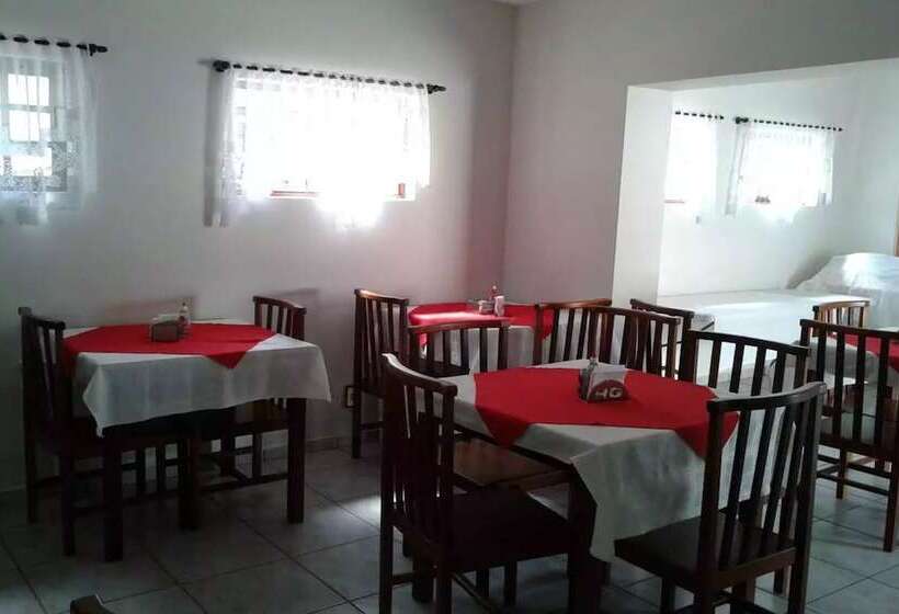 فندق Guarini