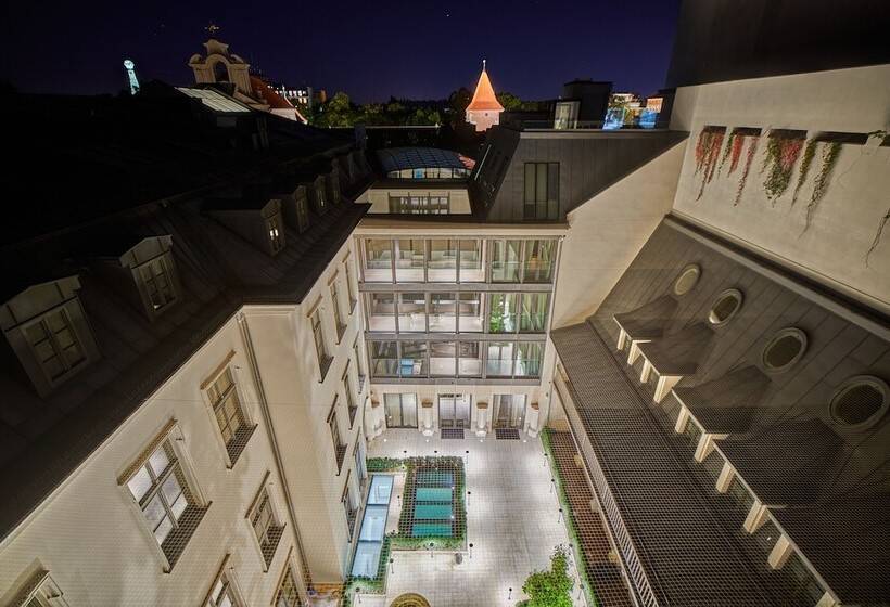H15 Luxury Palace   Destigo Hotels
