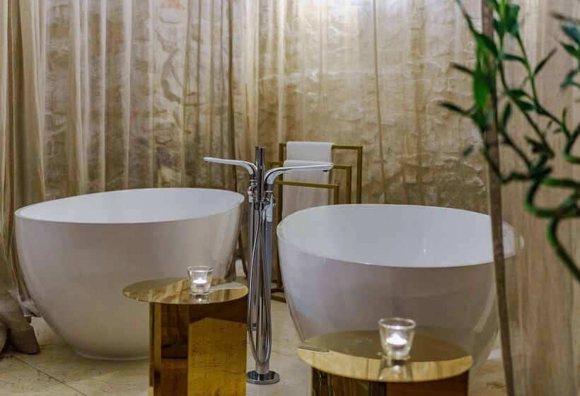 H15 Luxury Palace   Destigo Hotels