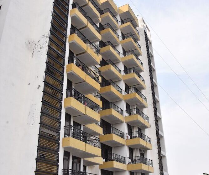 호텔 Presidia Heights Apartment