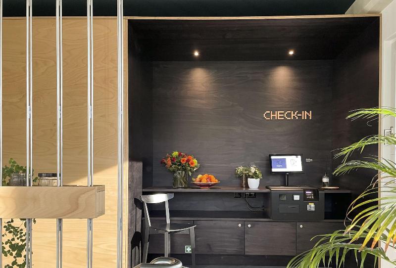 בית מלון כפרי Riva Rooms & Studios   Check In 24hr