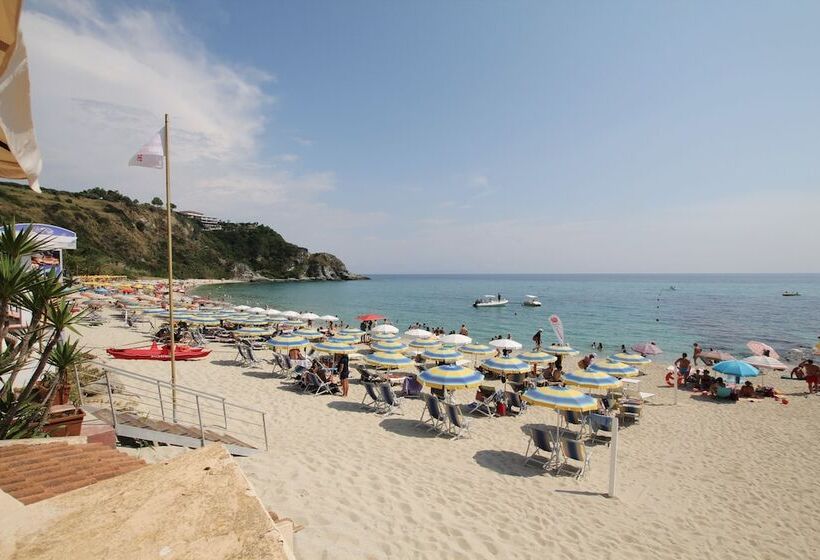 هتل Villaggio Quattro Scogli