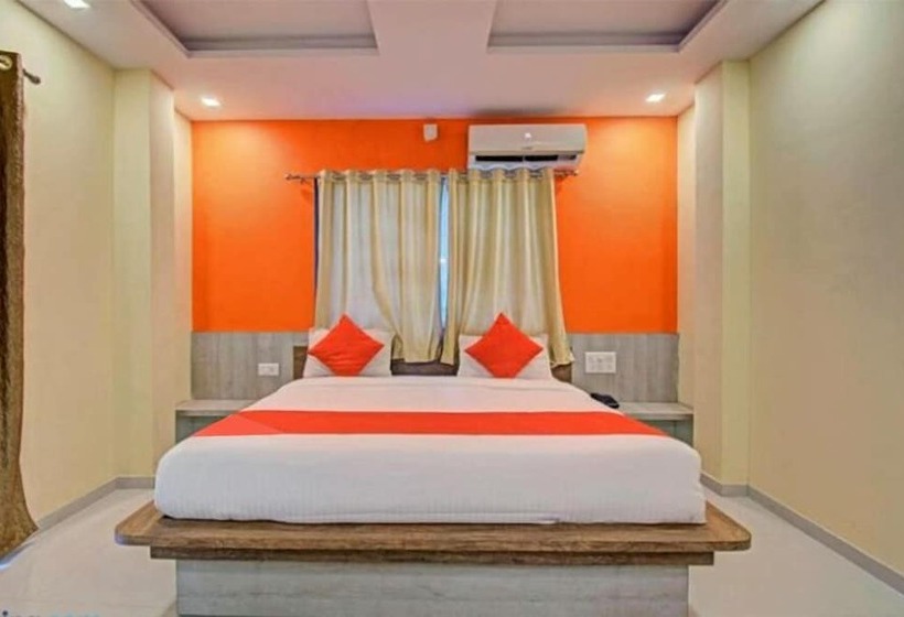 בית מלון כפרי Yashraj Residency