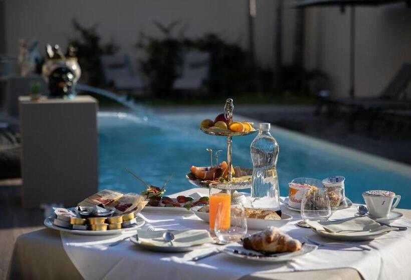 پانسیون Giafra Luxury Rooms