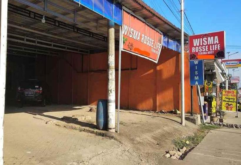 הוסטל Wisma Rosse Life Bandara