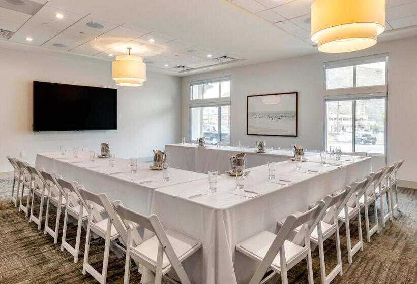 Cambria Hotel Calabasas   Malibu