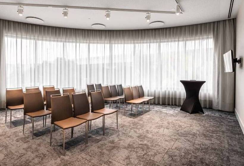 هتل Eurostars Universal Lisboa