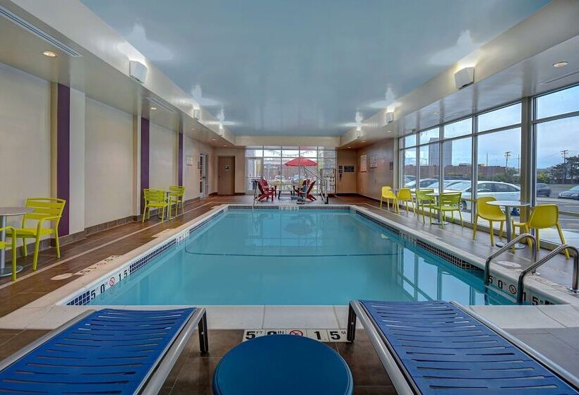 בית מלון כפרי Home2 Suites By Hilton Troy