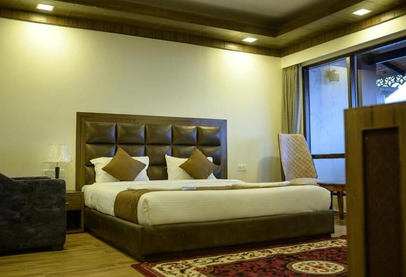 هتل Istana Resort & Spa