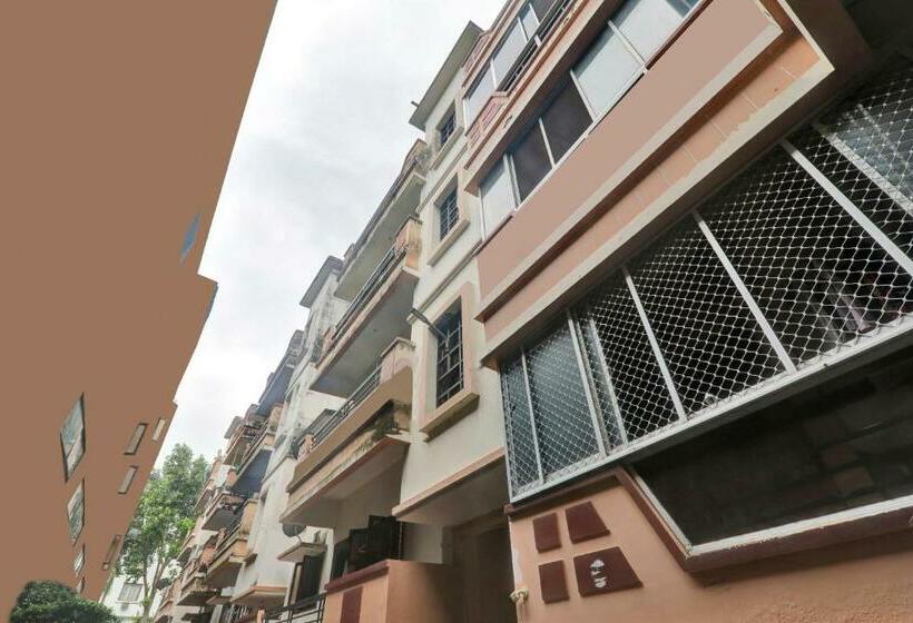 ホテル Oyo 82408 Sada Shiv Guest House