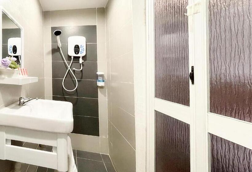 בית מלון כפרי Oyo 90334 Mawlaya