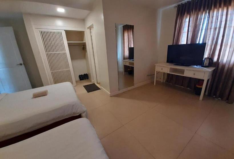 هتل Reddoorz At Balatas Magsaysay Road Naga City