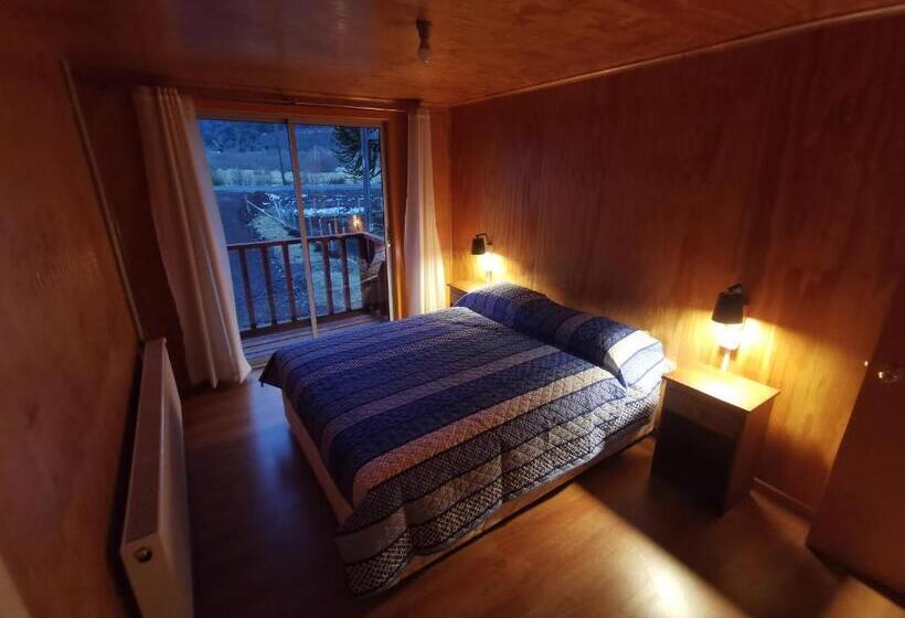 بنسيون Hostal Piedra Santa