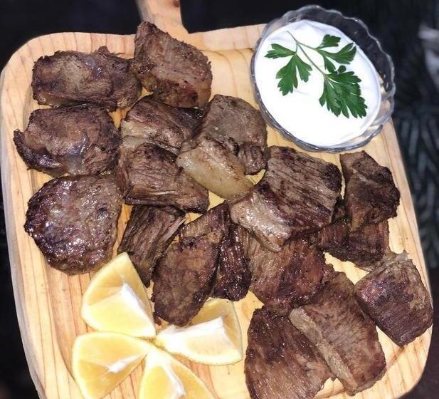 تختخواب و صبحانه Guest House Hyrmet Demushi