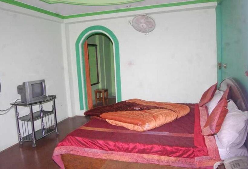 酒店 Goroomgo Shivay Kausani