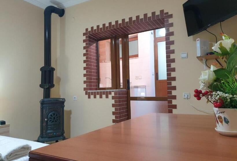 پانسیون Jordhani S House