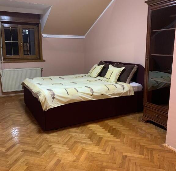 پانسیون Relax And Pool Apartments Novi Sad