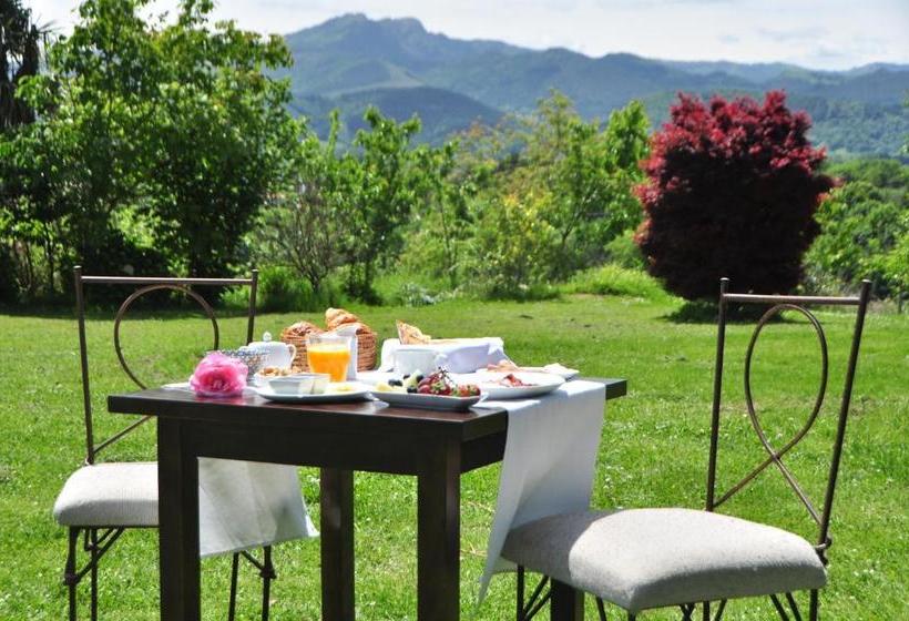 تختخواب و صبحانه Casa Mendilore