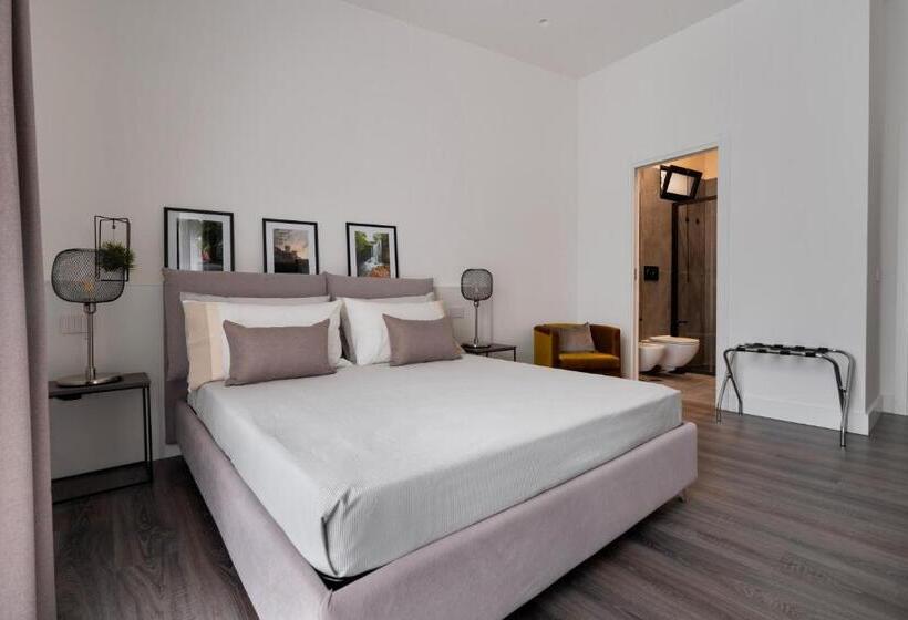 تختخواب و صبحانه Harmony Luxury Rooms