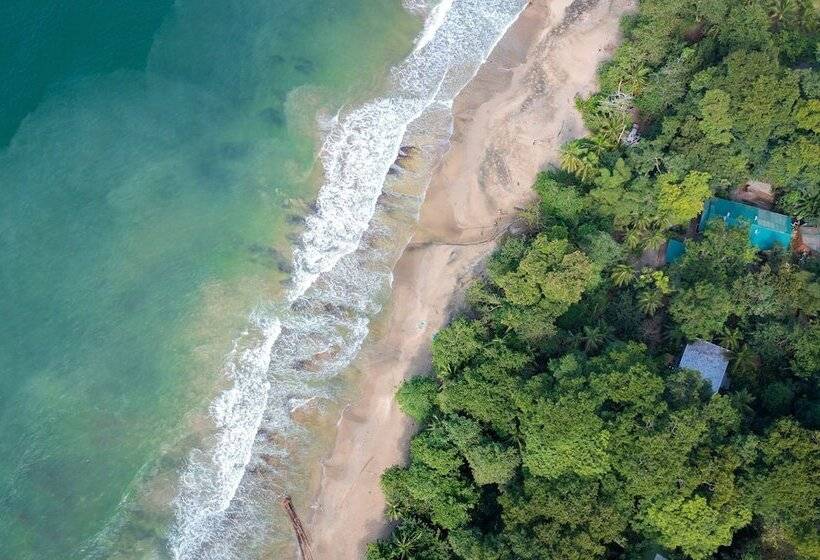 فندق Awa Beach