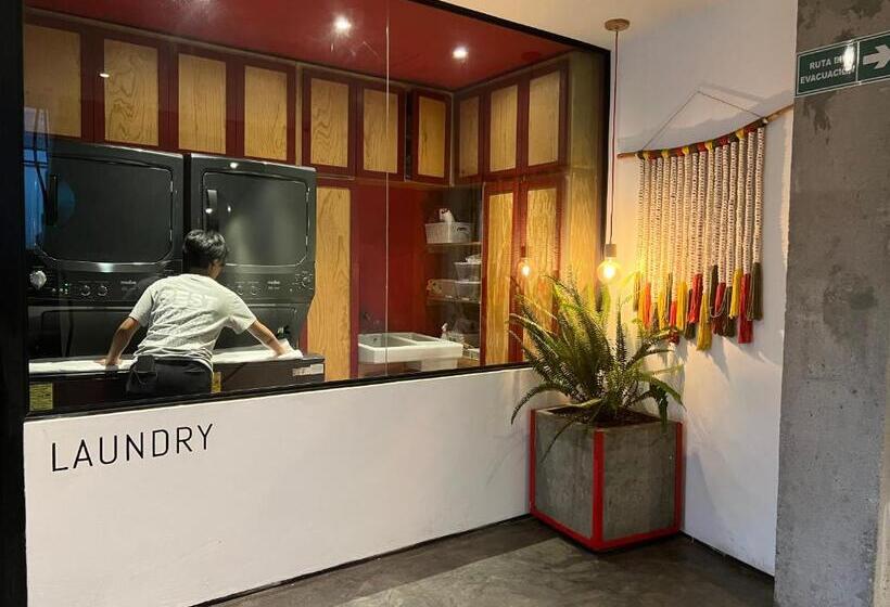 هتل Bourbon Hostal