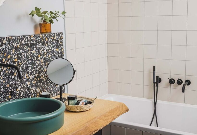 هتل Le Garage Biarritz