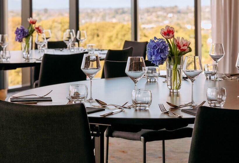 هتل Mercure Melbourne Doncaster
