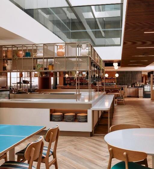 هتل Mercure Melbourne Doncaster