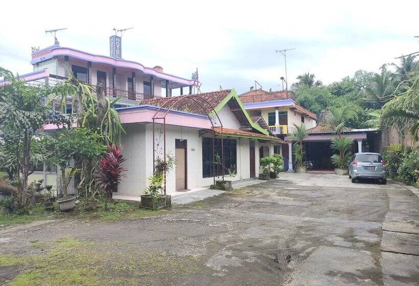 هتل Sri Mk
