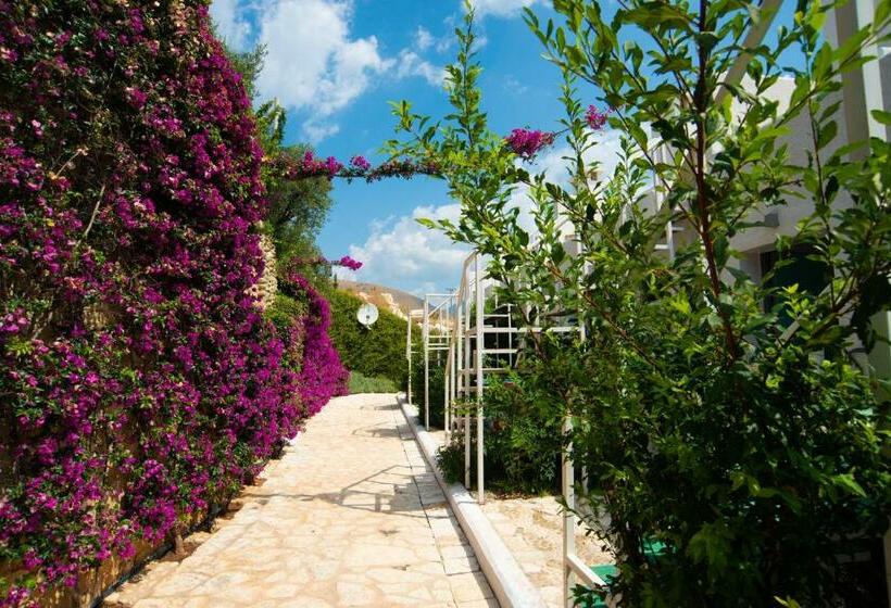 فندق Stone Beach By Atlantid Hospitality
