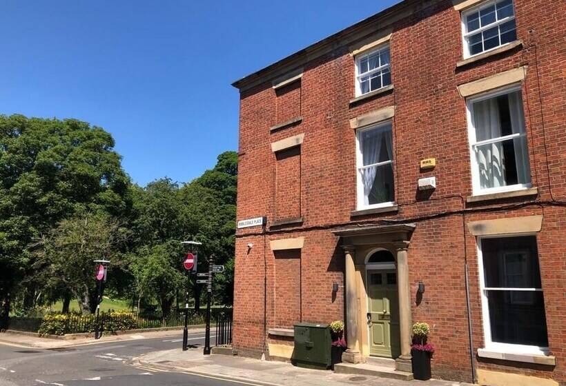 هتل Winckley Square Residences