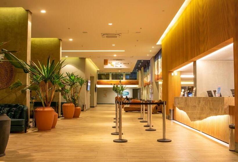 استراحتگاه Hot Beach Suites